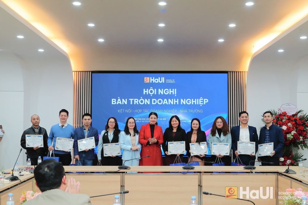 ADDESIGN GÓP MẶT TẠI HỘI NGHỊ BÀN TRÒN DOANH NGHIỆP 2025