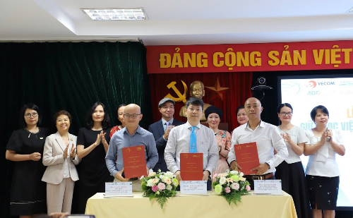 Học viện Phụ nữ Việt Nam gắn kết đào tạo và thực tiễn