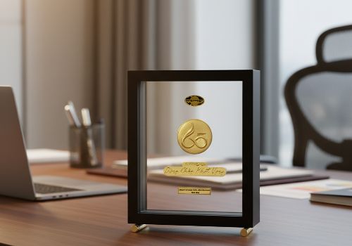 Thiết Kế & Gia Công Kỷ Niệm Chương Độc Quyền, Chất Lượng Cao